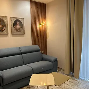 https://colonna-18.it-romehotels.com